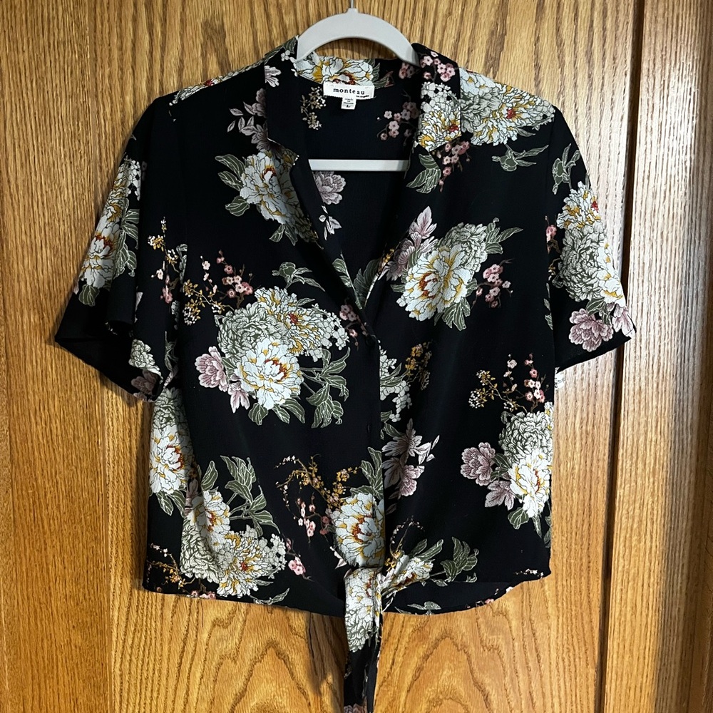 Monteau Black Floral Button Down Shirt